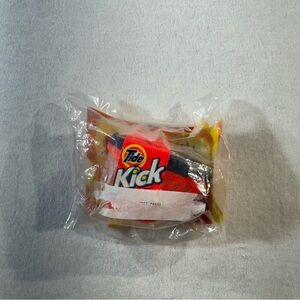 Tide Kick w/ marketing materials